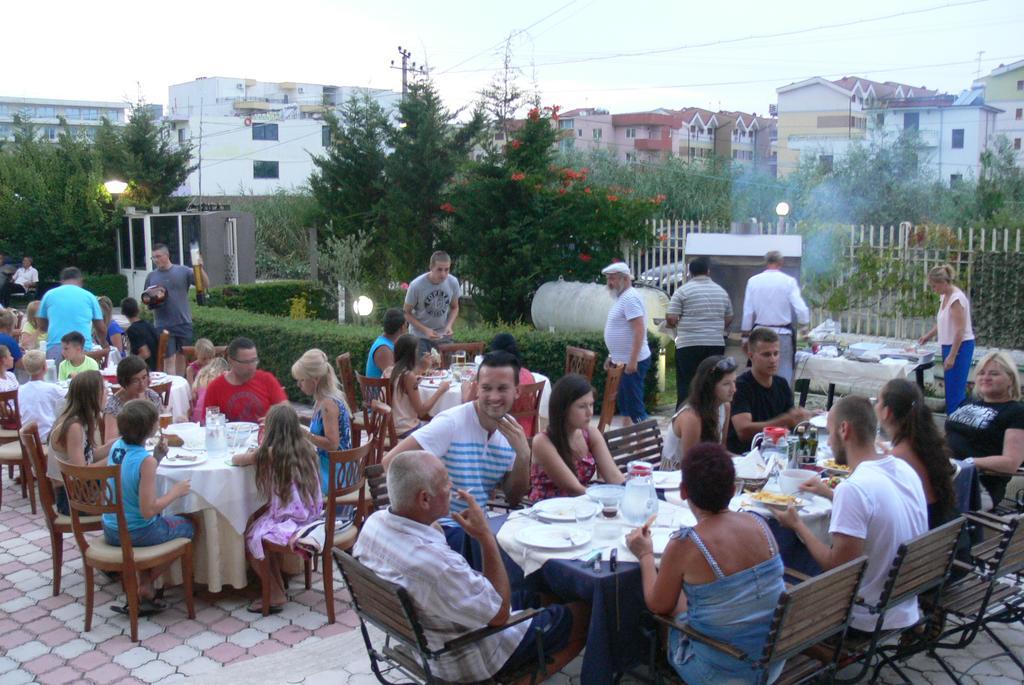 Akropoli Hotel Kryemëdhej 외부 사진