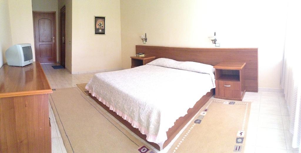 Akropoli Hotel Kryemëdhej 객실 사진