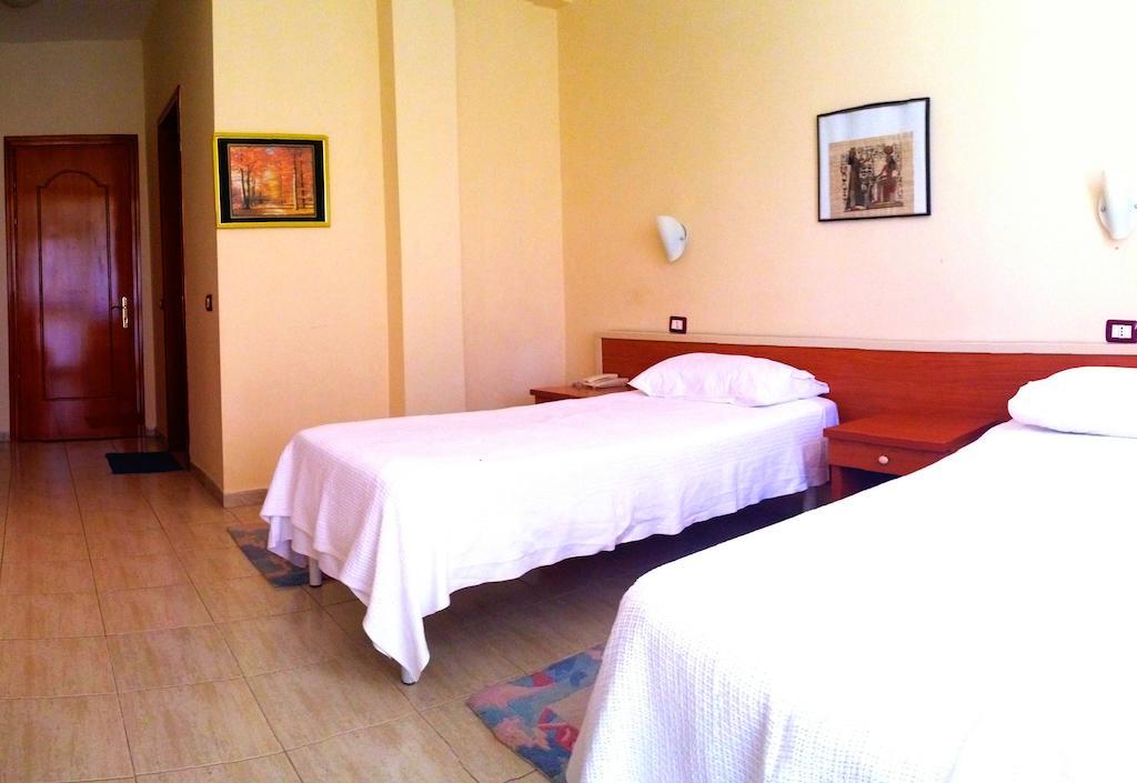 Akropoli Hotel Kryemëdhej 외부 사진