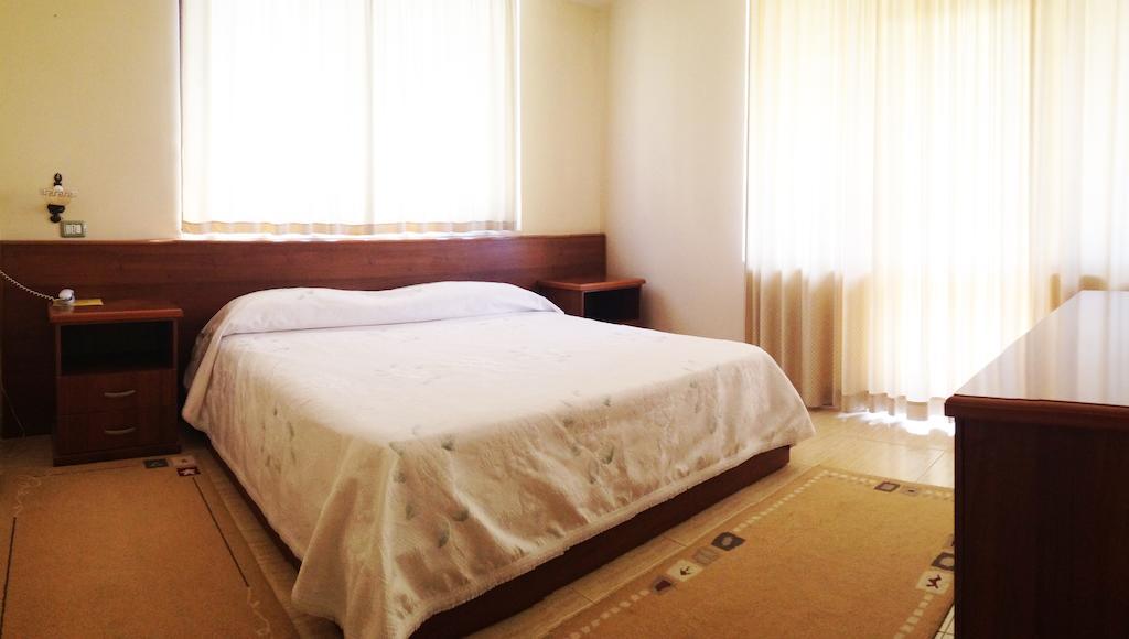 Akropoli Hotel Kryemëdhej 외부 사진